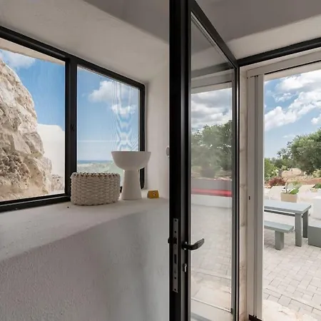 Stunning Luxury With Trullo And Sea View Specchiolla