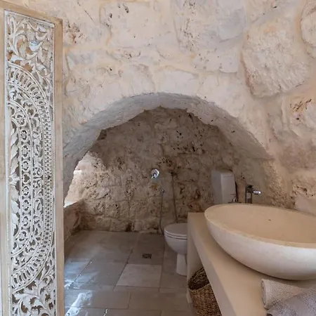 Stunning Luxury With Trullo And Sea View Villa Specchiolla